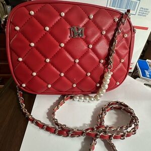 BADGLEY MISCHKA. VEGAN LEATHER RED QUITED PURSE W/PEARLS